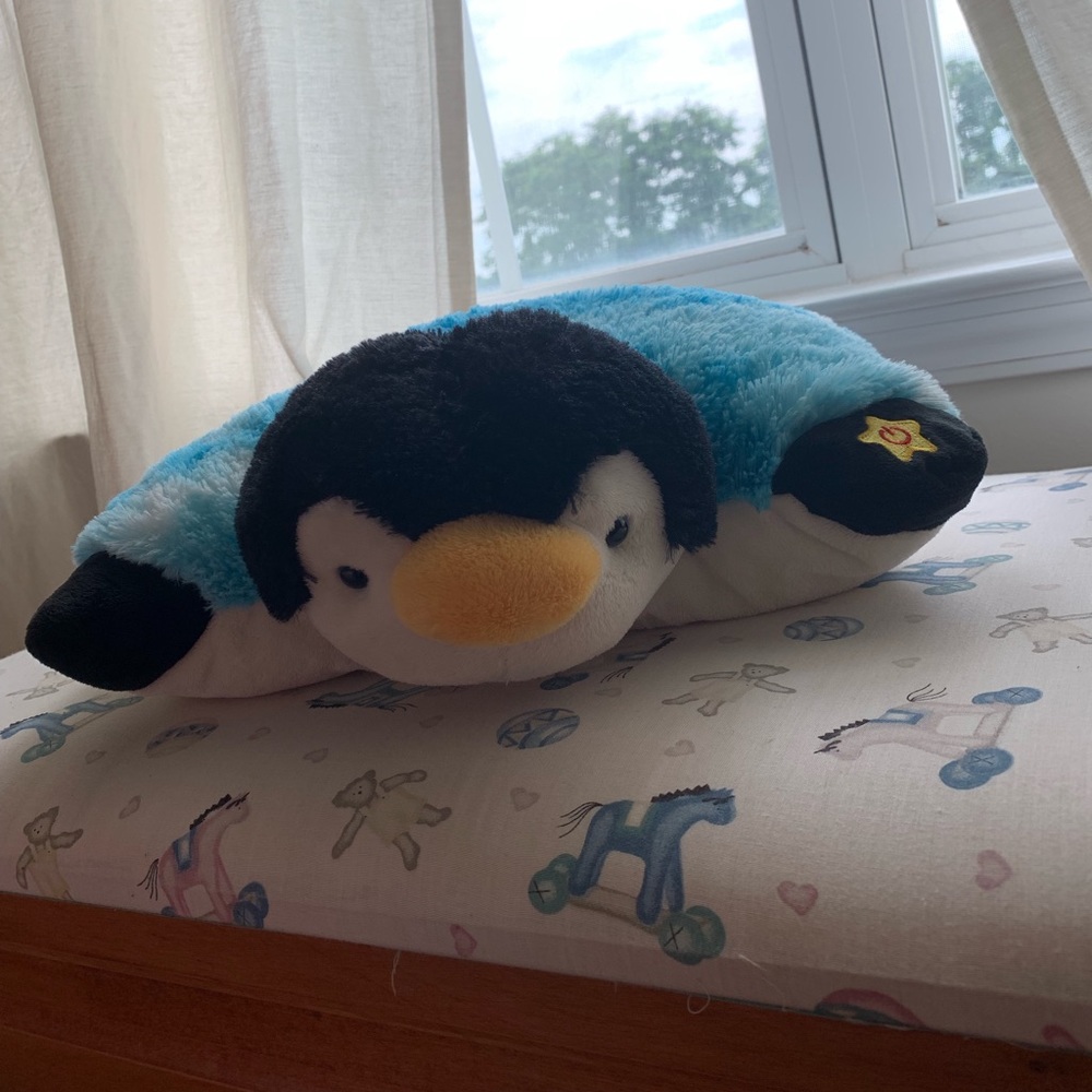 Light Up Penguin Pillow Pet